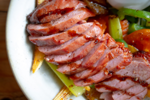 鴨胸（Magret de Canard）— 南法餐廳人氣招牌